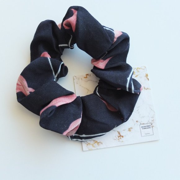 Oversized Scrunchie - Muted Floral Flamingo - Picture 3 of 8
